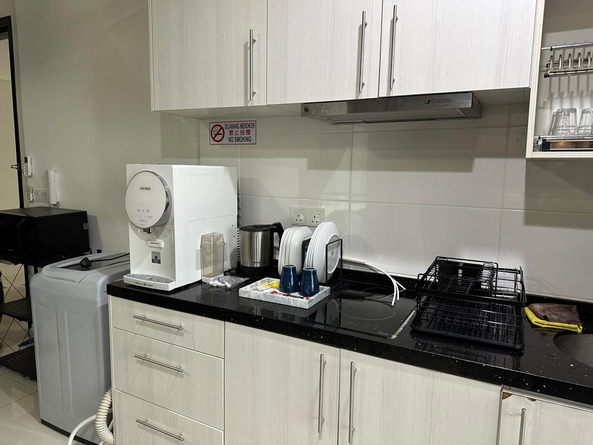 Kyra Homestay Centrus Soho Cyberjaya *Wifi And Pool* Exterior foto
