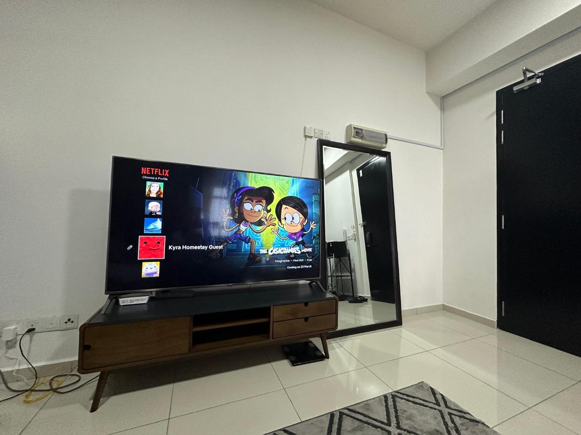 Kyra Homestay Centrus Soho Cyberjaya *Wifi And Pool* Exterior foto